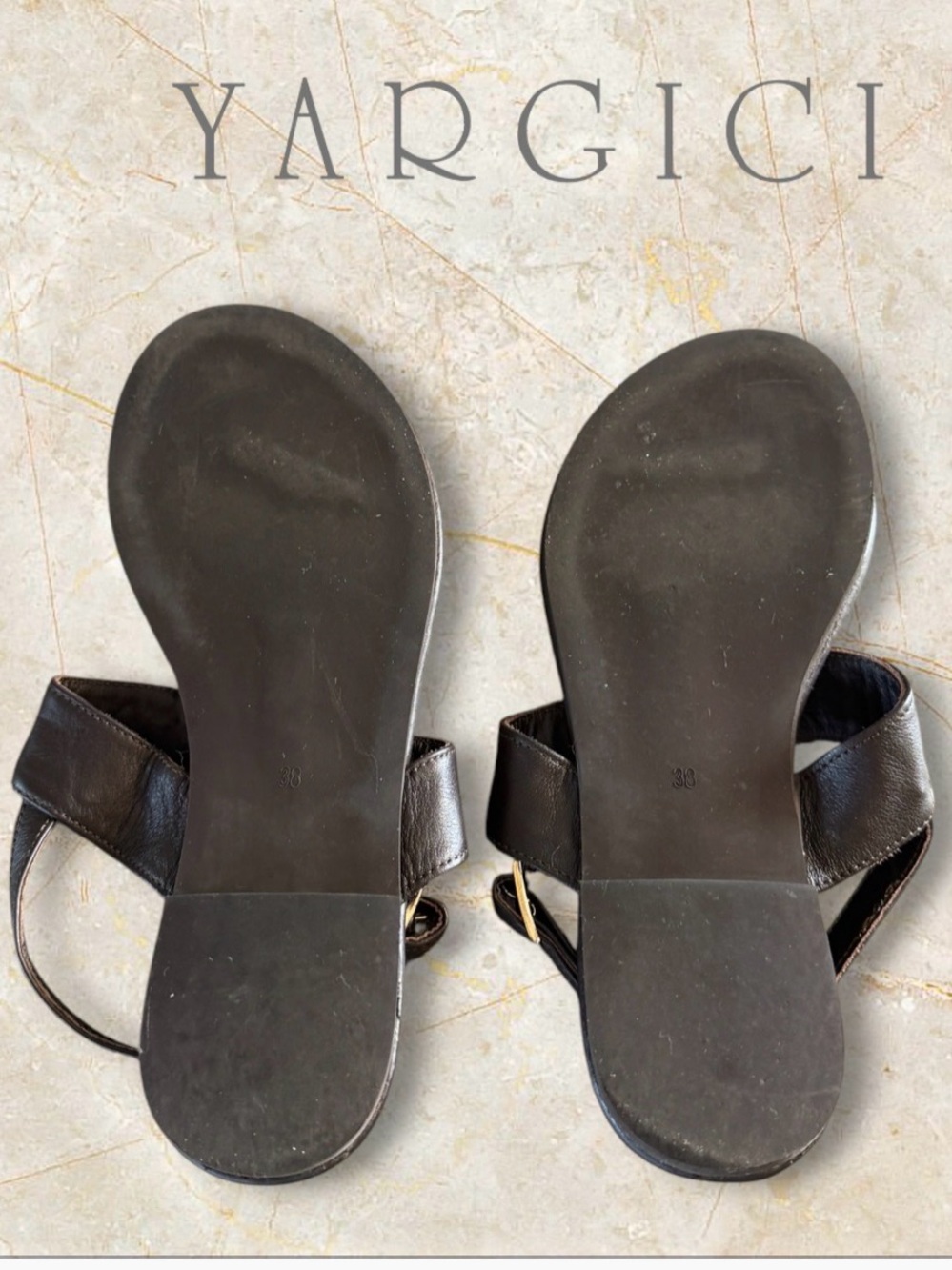 🛍️SALE🛍️YARGICI Women's Brown Leather Flat Thong Sandals w/ Gold Accent Ornament - Picture 9 of 11